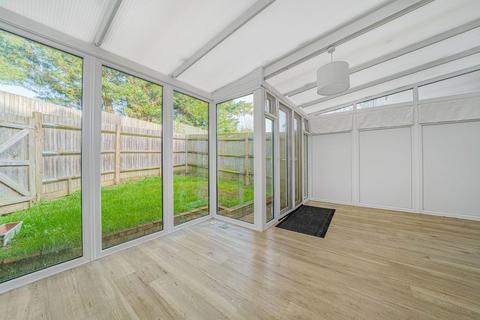 4 bedroom end of terrace house for sale, Greyford Close Leatherhead