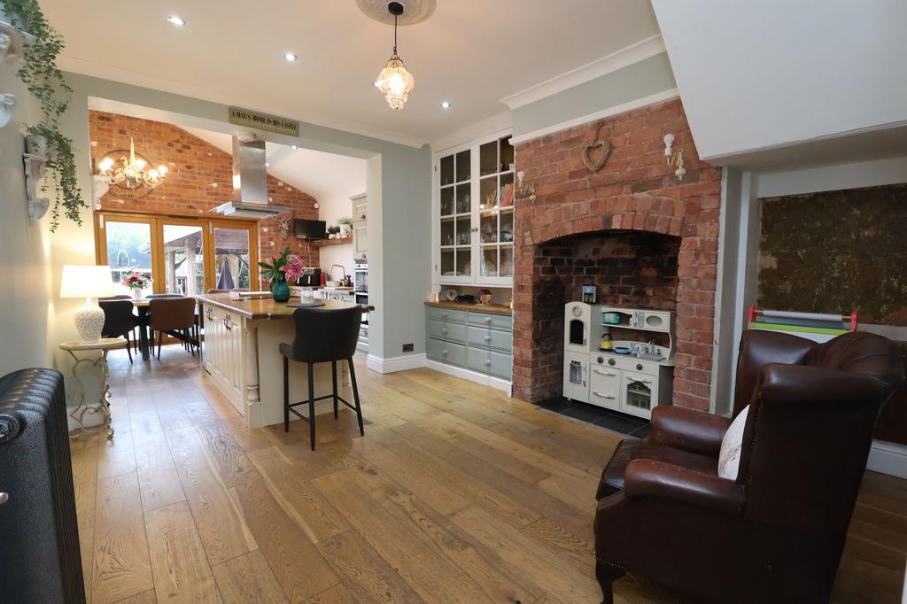 Kitchen/Family Room