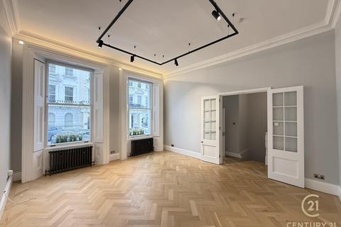 3 bedroom apartment to rent, Craven Hill Gardens, Bayswater, London, W2