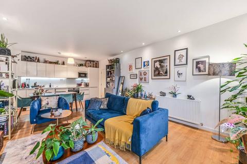 2 bedroom flat to rent, Stewarts Road, SW8, Vauxhall, London, SW8
