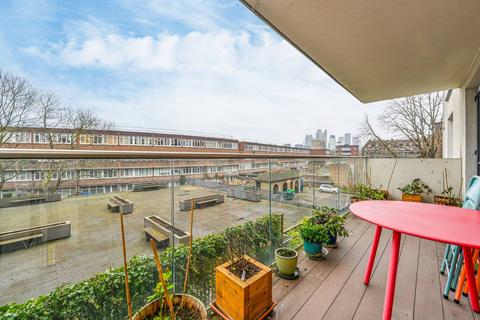 2 bedroom flat to rent, Stewarts Road, SW8, Vauxhall, London, SW8