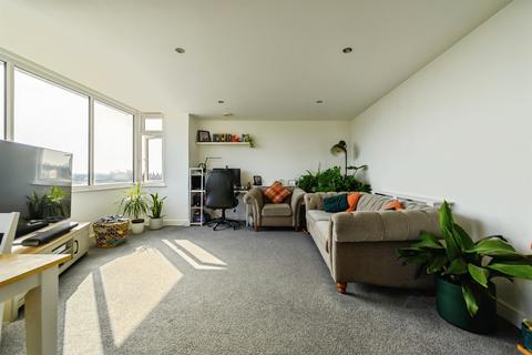 2 bedroom flat for sale, London Road, PORTSMOUTH