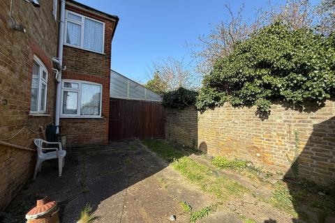 3 bedroom semi-detached house for sale, College Road, Ramsgate CT11