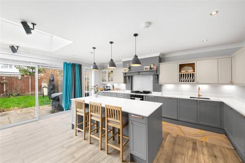 3 bedroom detached house for sale, Ashbury Drive, Uxbridge UB10