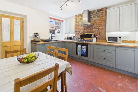 2 bedroom terraced house for sale, Ross Road, Abergavenny, NP7