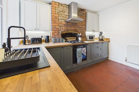 2 bedroom terraced house for sale, Ross Road, Abergavenny, NP7