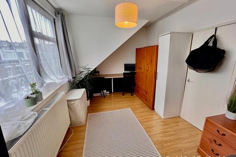 1 bedroom flat to rent, Gratton Road