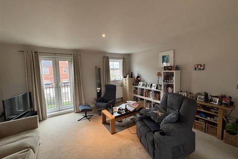 2 bedroom apartment to rent, Thacker Drive, LICHFIELD