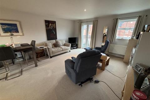 2 bedroom apartment to rent, Thacker Drive, LICHFIELD