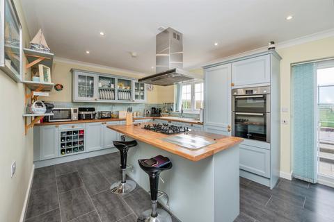 4 bedroom detached house for sale, Kimberley Road, Bacton, Norwich