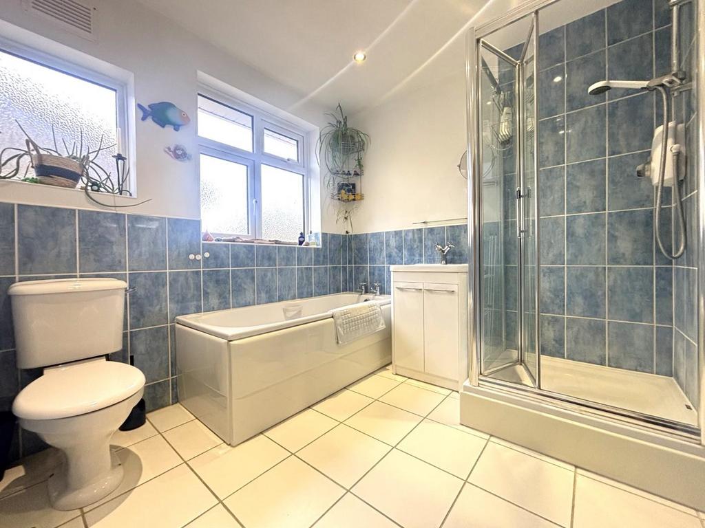 Bathroom.jpeg
