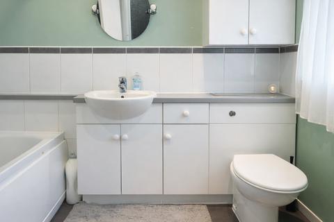1 bedroom in a house share to rent, Gordon Road, Rochester, ME2