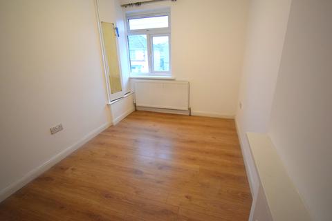 3 bedroom terraced house to rent, Fulwood Avenue, Wembley HA0