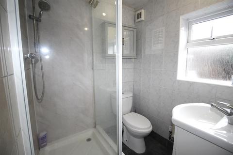 1 bedroom in a house share to rent, Suffolk Road, Enfield