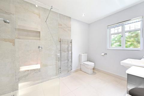 4 bedroom detached house for sale, Vale Road, Guildford GU12