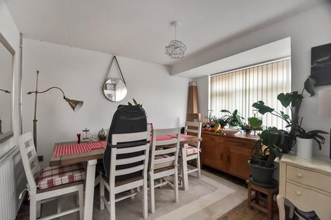 4 bedroom semi-detached house for sale, Holmoaks, Rainham, Gillingham, ME8