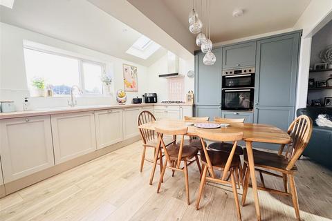 3 bedroom terraced house for sale, Gilthwaites Lane, Denby Dale HD8 8SG