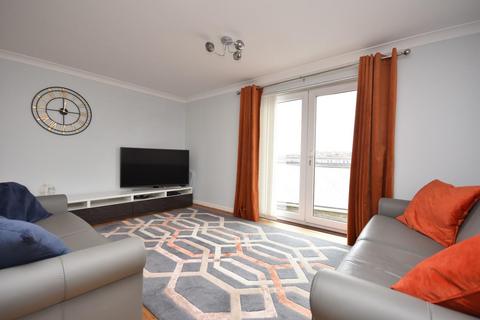 3 bedroom apartment for sale, 9 Glan Y Mor, Y Rhodfa, Barry, CF63 4BB