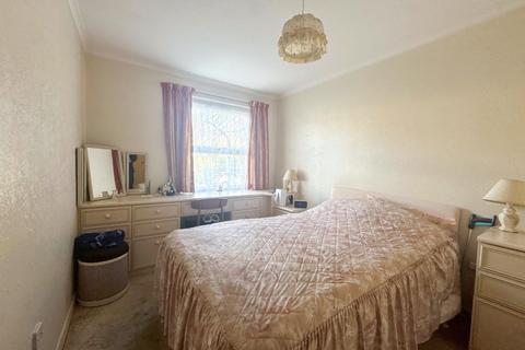 2 bedroom flat for sale, Upper Queens Road, Ashford TN24 8HG