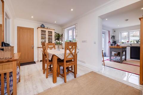 undefined, Oaklands Cresent, Holt NR25