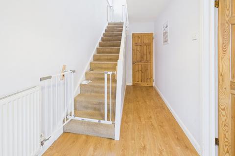 3 bedroom semi-detached house for sale, Fieldway, Tyne and Wear NE32