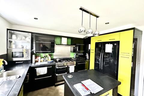 undefined, Brook Crescent, Wakefield WF1