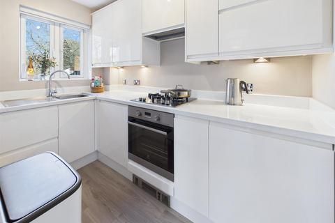 undefined, Rowley Court, Caterham CR3