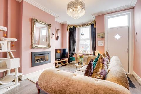 3 bedroom terraced house for sale, Meadow Road, Nottingham NG4
