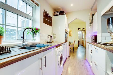 3 bedroom terraced house for sale, Meadow Road, Nottingham NG4