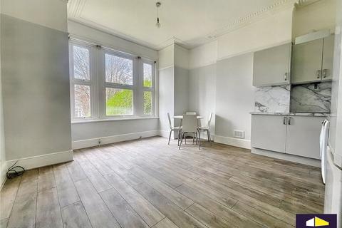2 bedroom flat to rent, Norwood Road, London, SE24