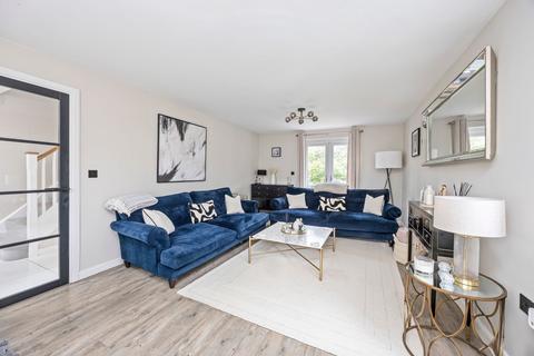 undefined, Wells Croft, Broadbridge Heath, RH12