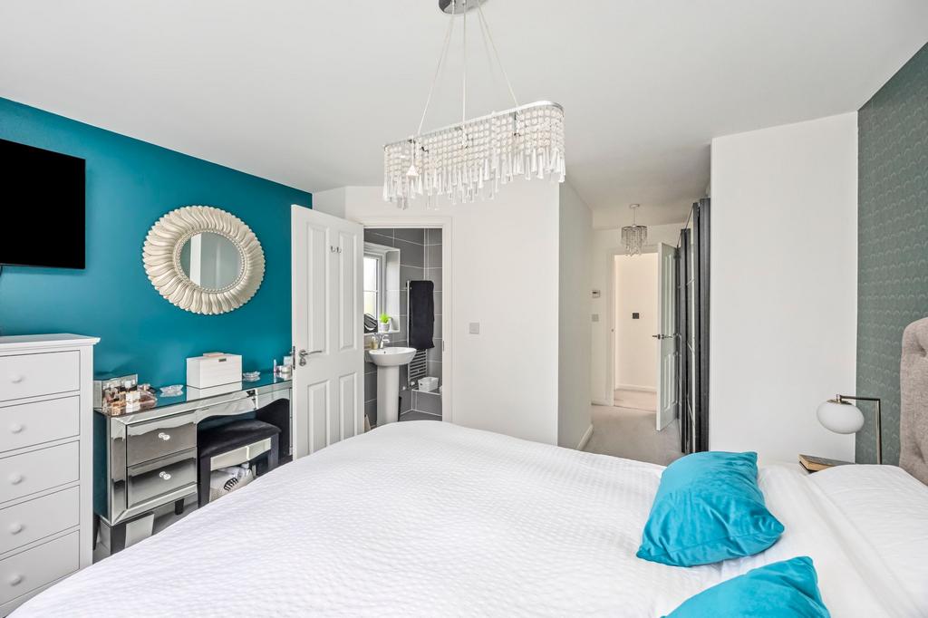 Principal bedroom