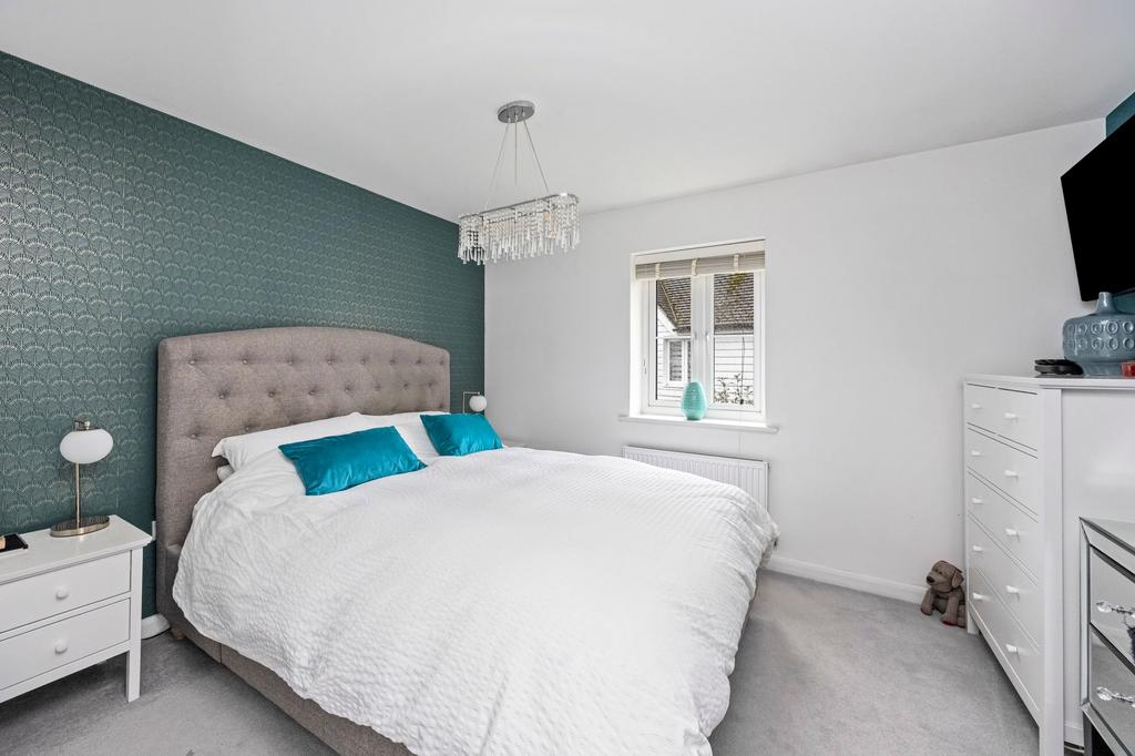 Principal bedroom