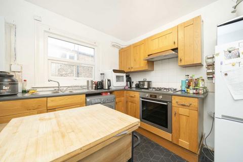 2 bedroom flat to rent, Essex Road, London N1