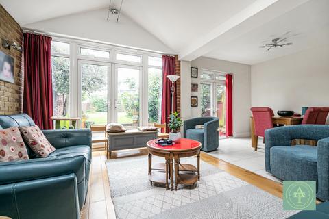 undefined, Winchmore Hill Road, Winchmore Hill, London, N21