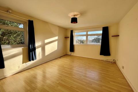 2 bedroom apartment to rent, Milverton Court, Leamington Spa, CV32