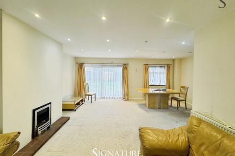 undefined, Oadby, Leicester LE2