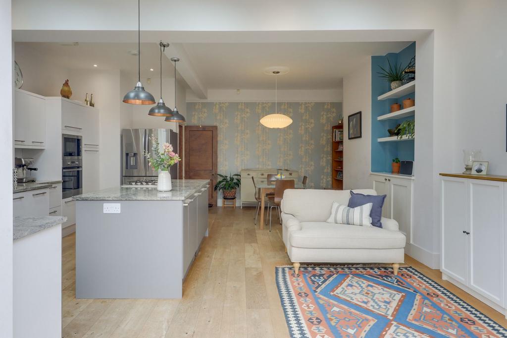 Kitchen &amp; Dining Room