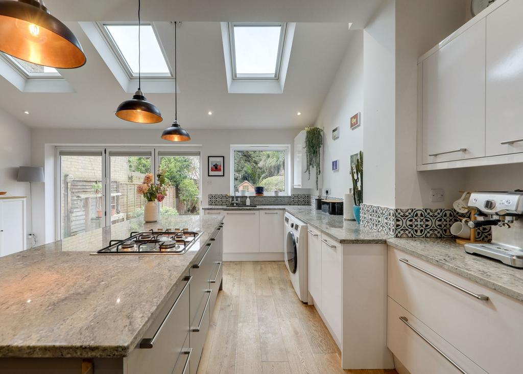 Kitchen &amp; Dining Room
