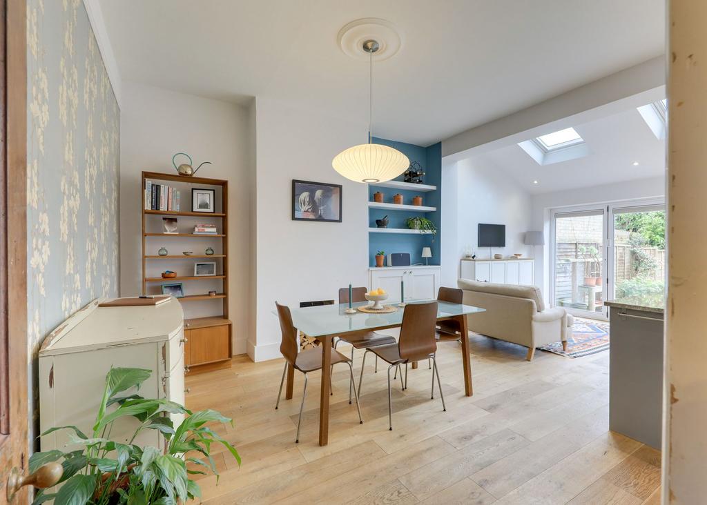 Kitchen &amp; Dining Room