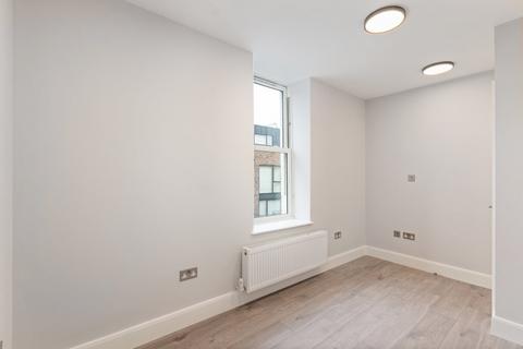 2 bedroom flat for sale, Lennards Court, Chiswick High Road, London W4