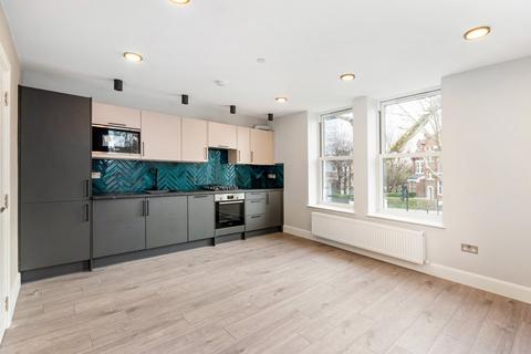 2 bedroom flat for sale, Lennards Court, Chiswick High Road, London W4