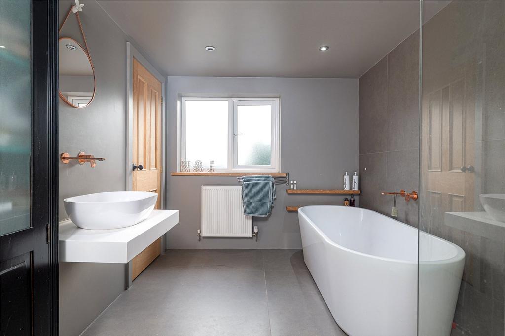 Bathroom - Main Hous