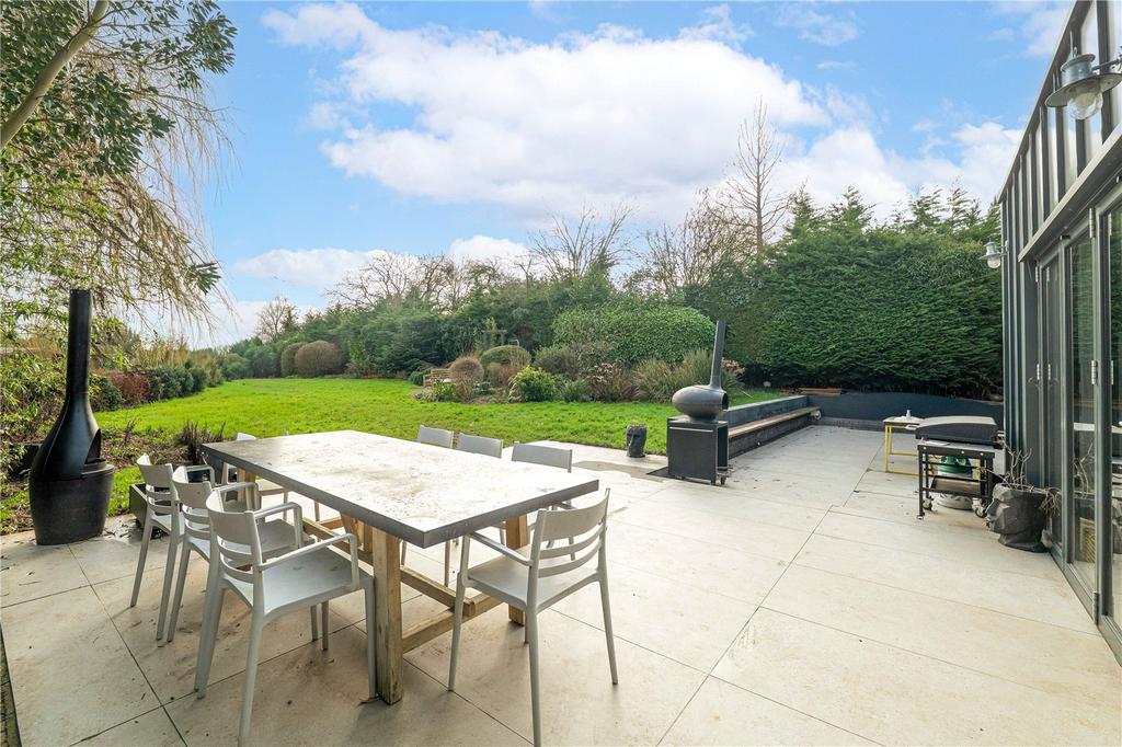Terrace &amp; Garden