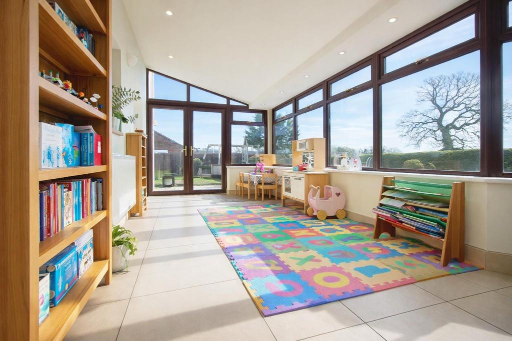 Family Room B.jpg