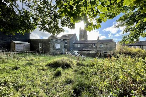 4 bedroom end of terrace house for sale, West End, Bradford BD13