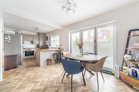 3 bedroom semi-detached house for sale, Granville Drive, Forest Hall, Newcastle Upon Tyne, NE12