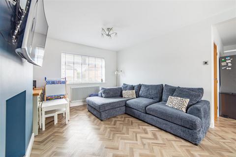 3 bedroom semi-detached house for sale, Granville Drive, Forest Hall, Newcastle Upon Tyne, NE12