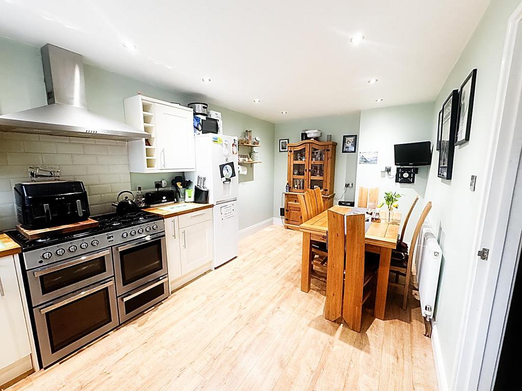 Kitchen/Dinner