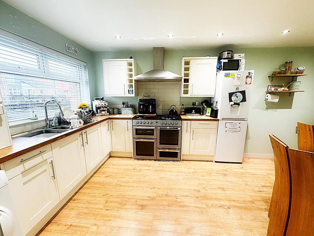 Kitchen/Dinner